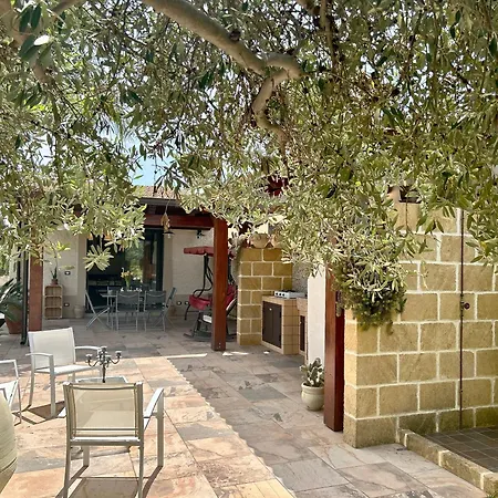 Villa Lucrezia's House Near The Sandy Parking-wifi *